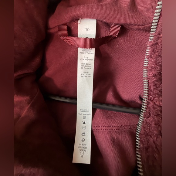 Lululemon Textured Fleece 1/2 Zip Hoodie Size 10 EUC - Picture 5 of 10